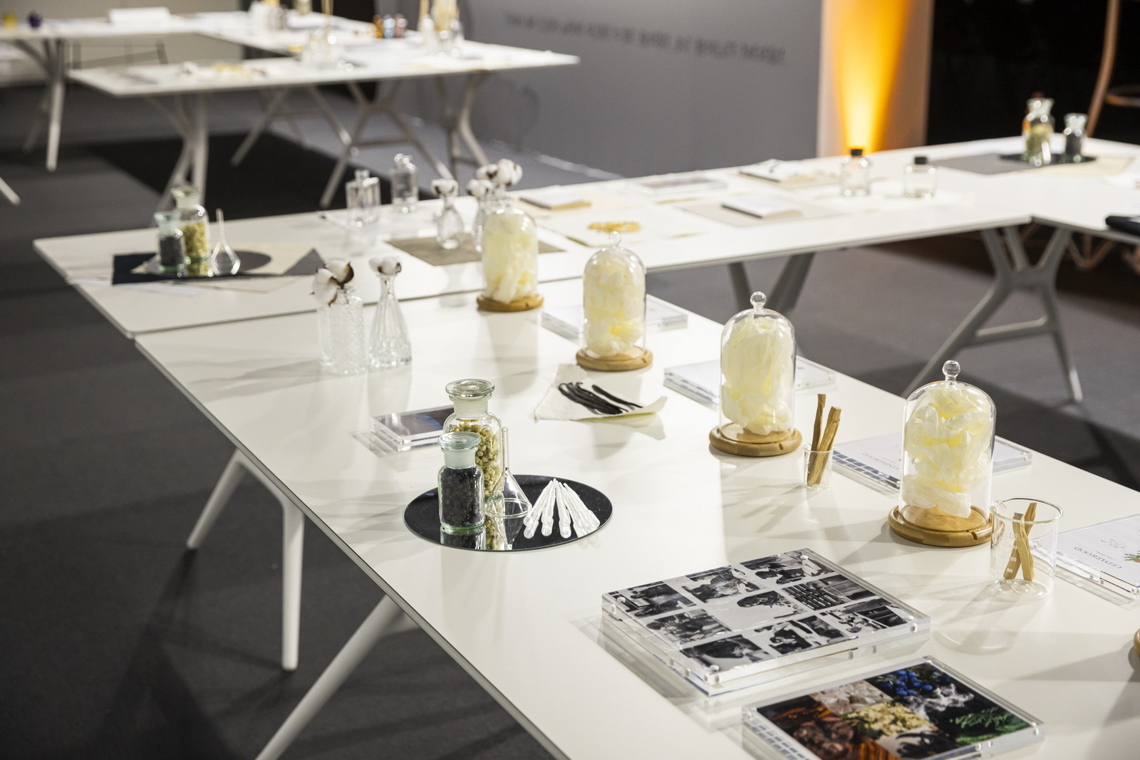 SILENZIO fragments of silence installation