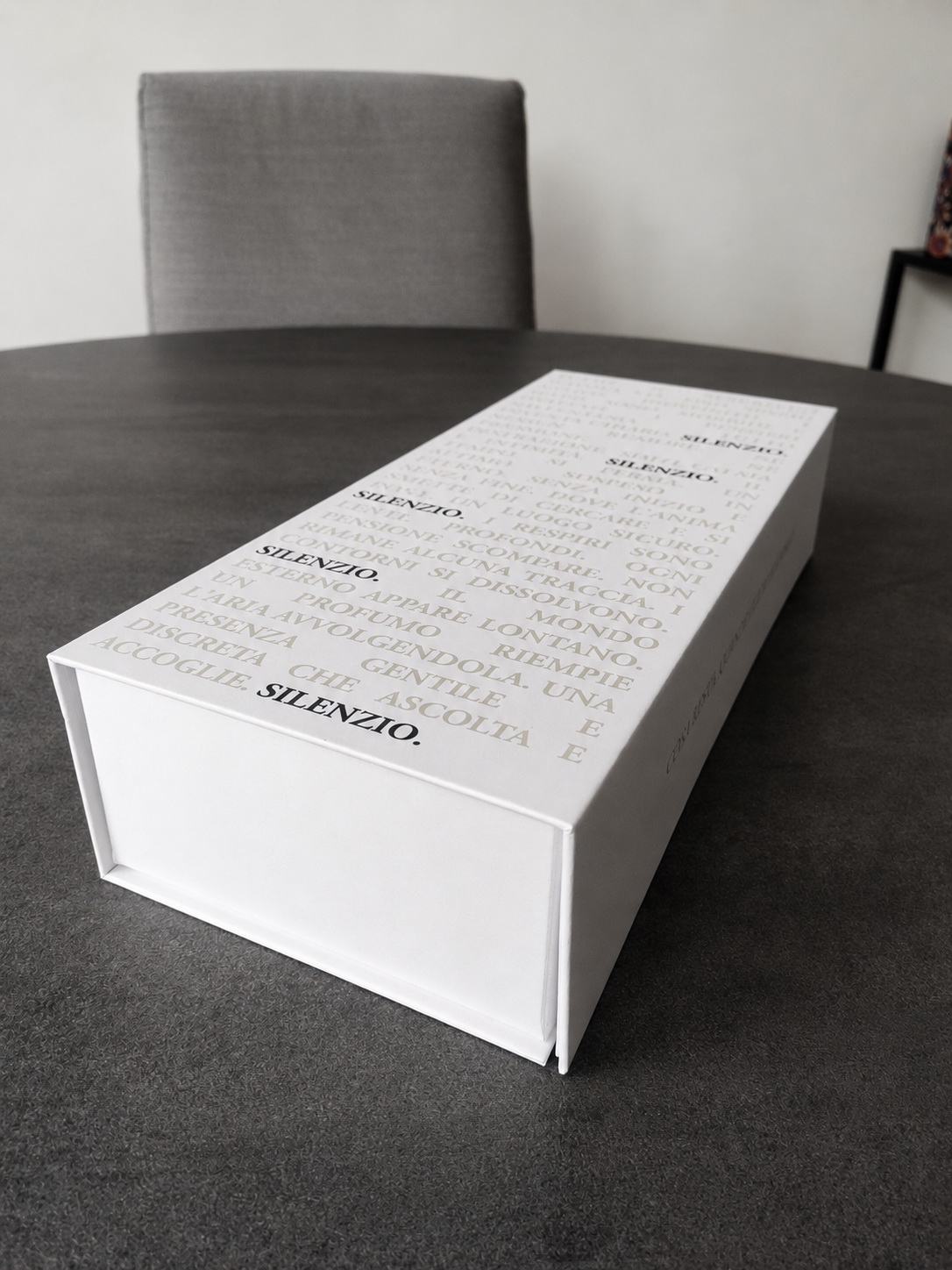 SILENZIO pack closed editorial ISEM Packaging Group