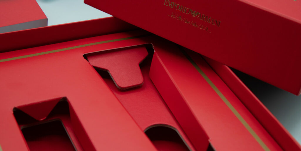 Emporio_Armani_Red_Luxury_Packaging